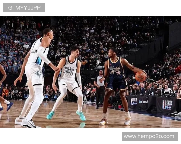 德阿隆福克斯如何在NBA赛场上崭露头角成为新一代控球后卫的领军人物