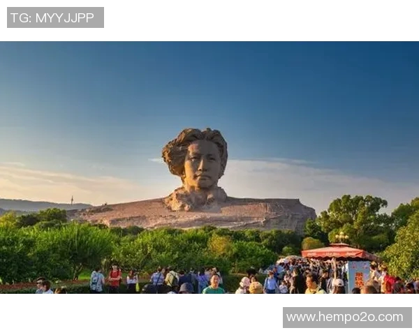 张昊的奋斗之路：从默默无闻到事业巅峰的励志故事与人生哲学