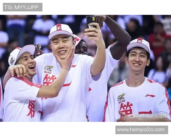 韩德君：从青涩少年到篮球巨星的辉煌历程与传奇故事